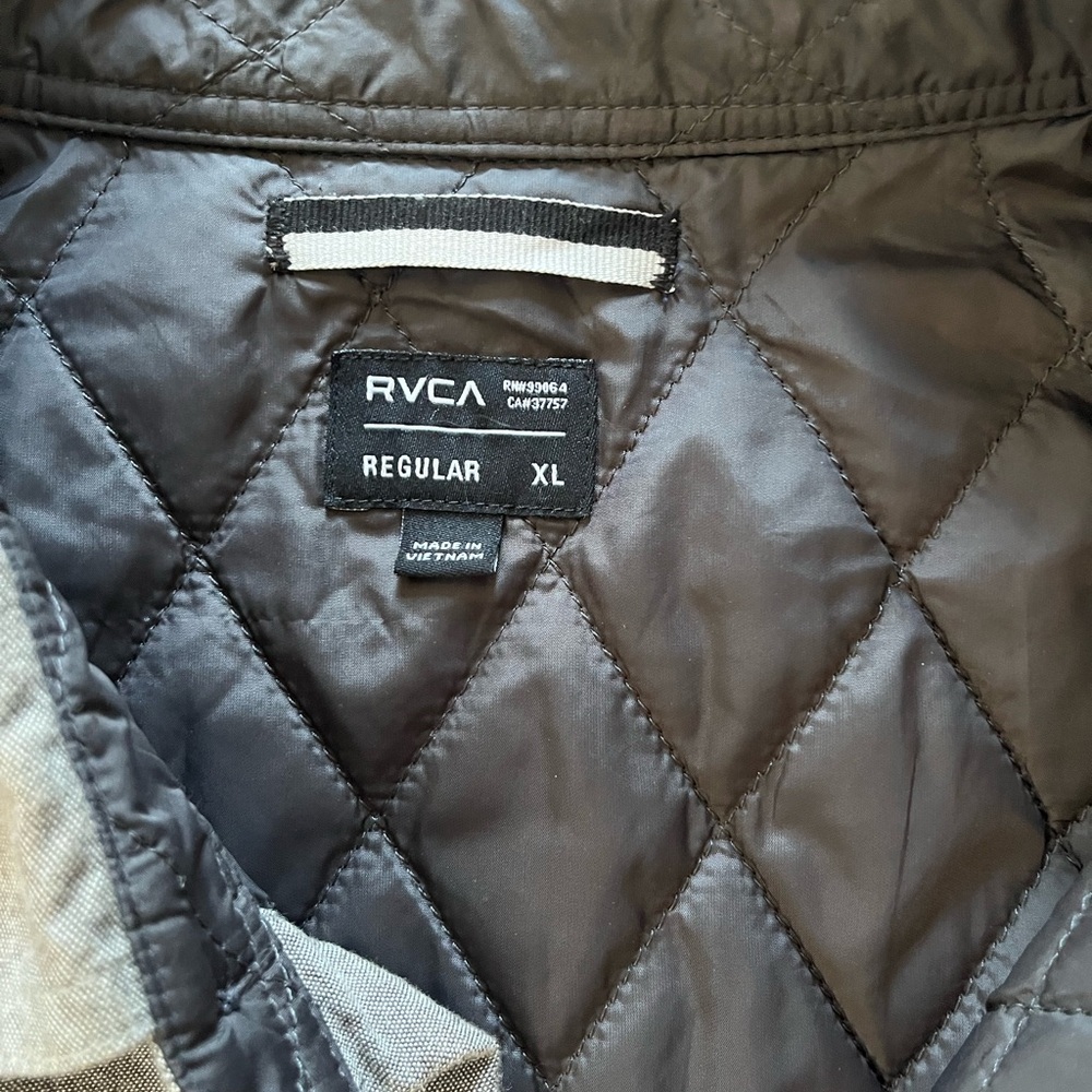 Rvca Light Gray Lined Button Down Shacket Men’s Xl - image 2